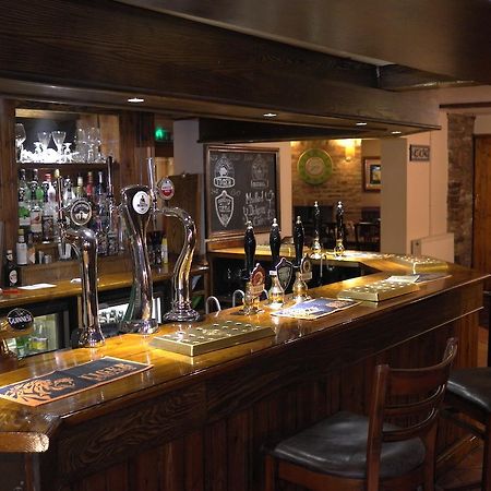 The Vane Arms Hotel Sudborough Екстериор снимка
