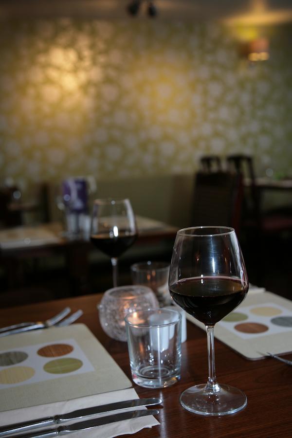 The Vane Arms Hotel Sudborough Екстериор снимка